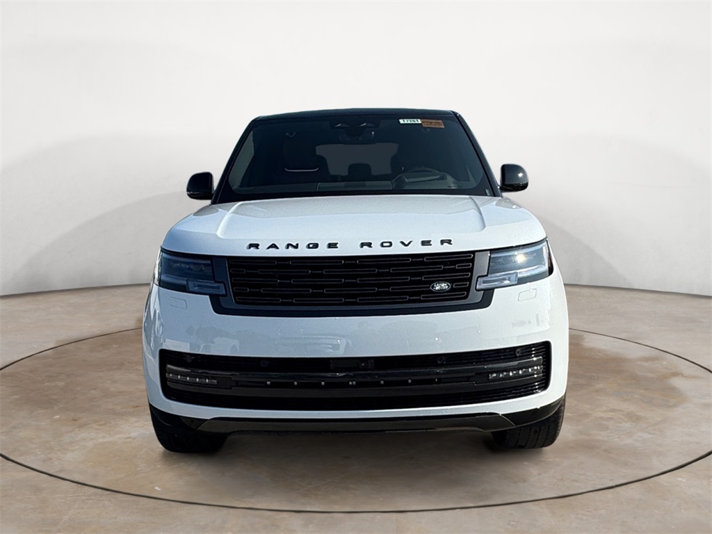 2025 Land Rover Range Rover SE photo 8