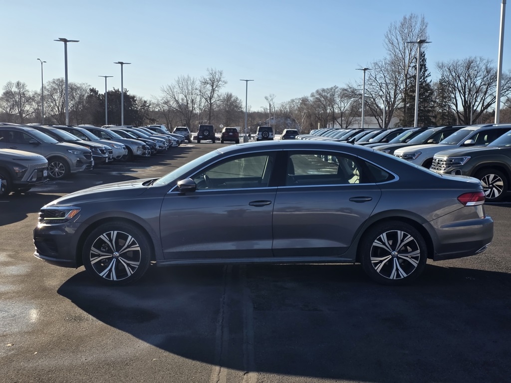 Certified 2022 Volkswagen Passat SE with VIN 1VWSA7A32NC002312 for sale in St. Cloud, Minnesota