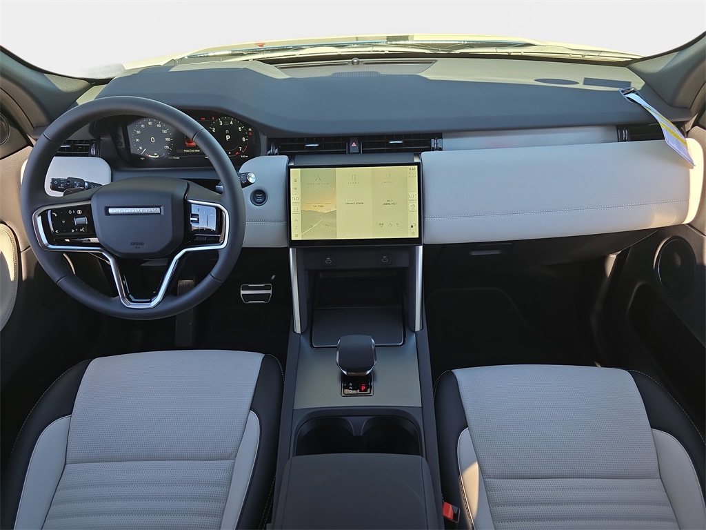 2025 Land Rover Discovery Sport SE photo 9