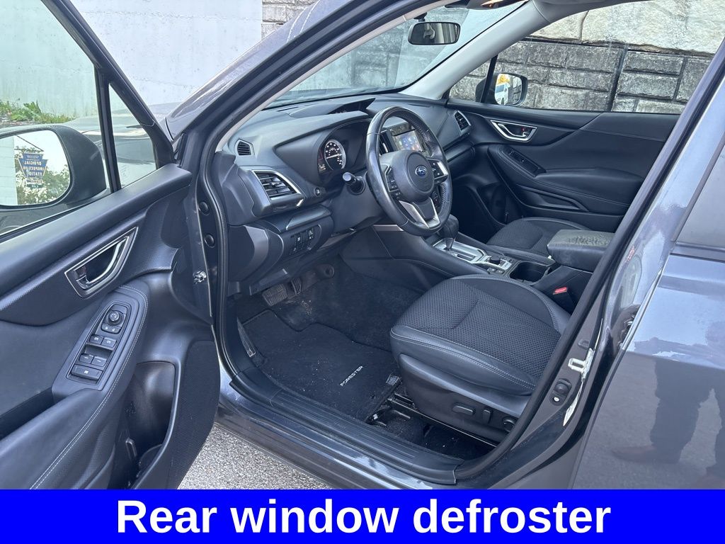 2022 Subaru Forester Premium photo 11
