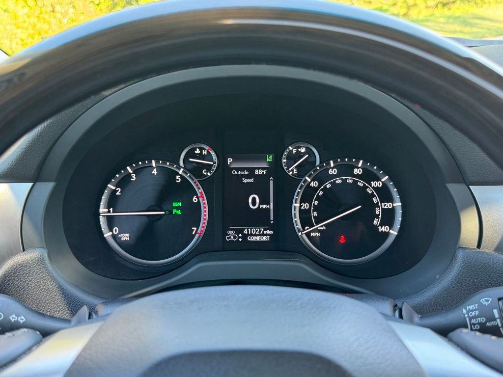 2023 Lexus GX 460 Luxury photo 27