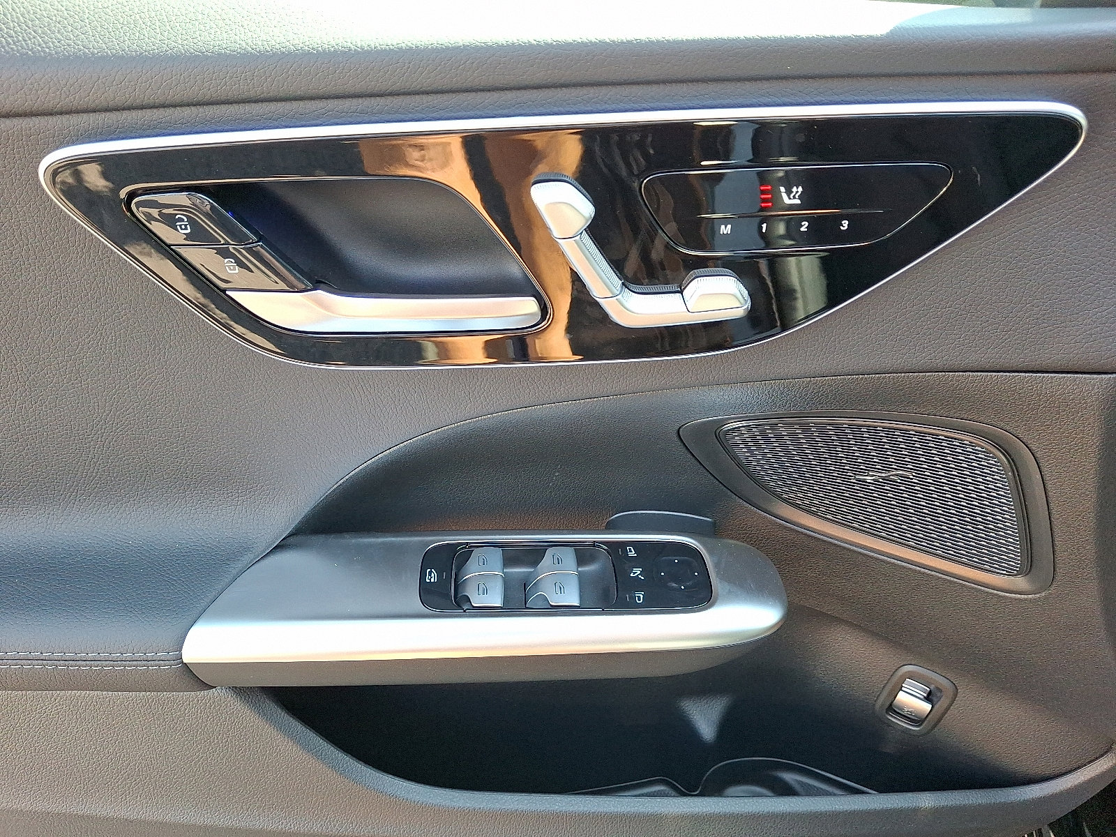 2025 Mercedes Benz C 300 4MATIC Sedan photo 12