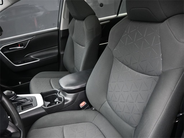 2021 Toyota RAV4 XLE photo 20