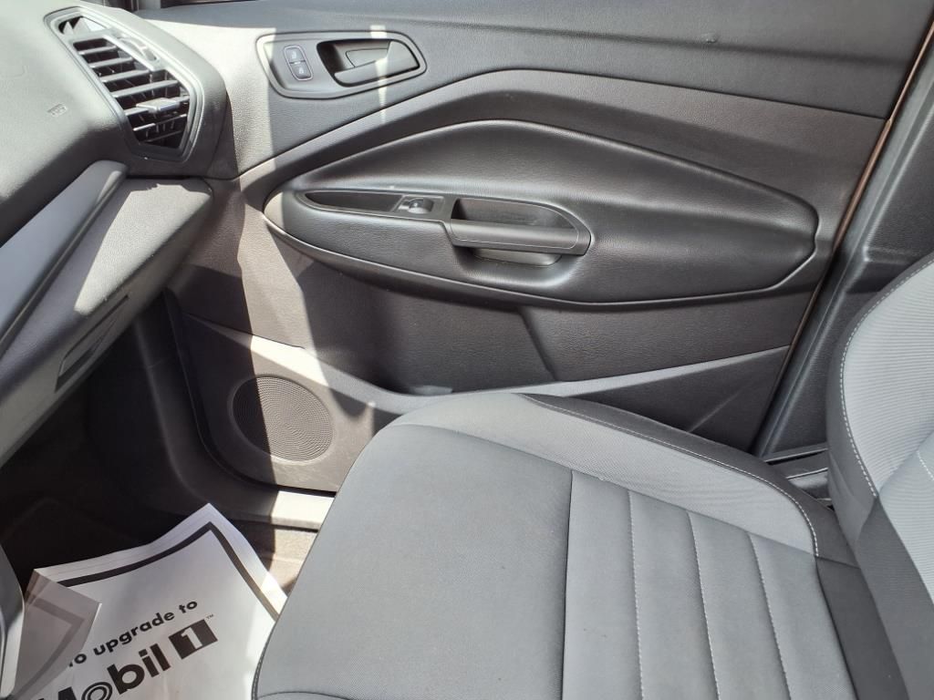 2018 Ford Escape S photo 12
