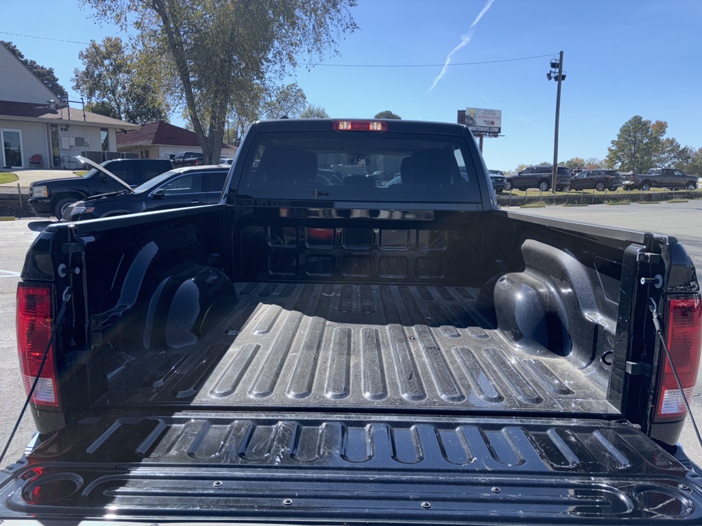 2024 Ram 1500 Classic Tradesman photo 3