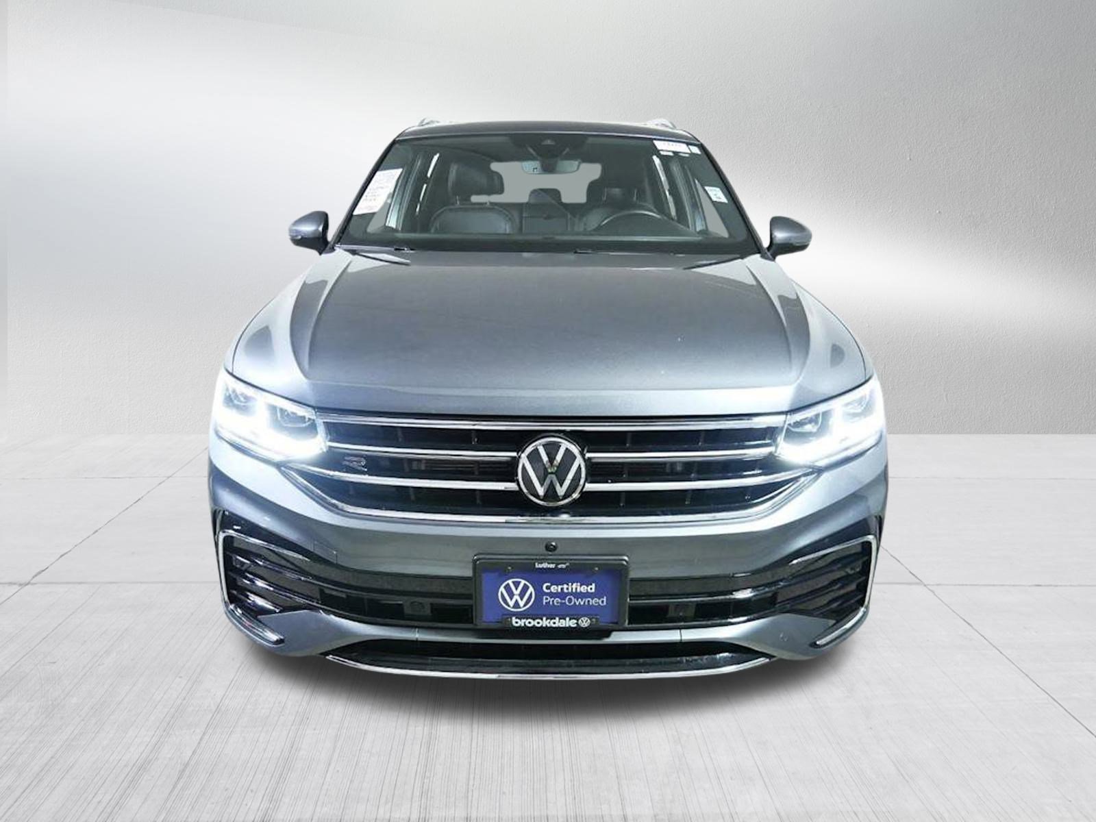 Used 2023 Volkswagen Tiguan SEL R-LINE with VIN 3VV4B7AX1PM128692 for sale in Brooklyn Center, Minnesota