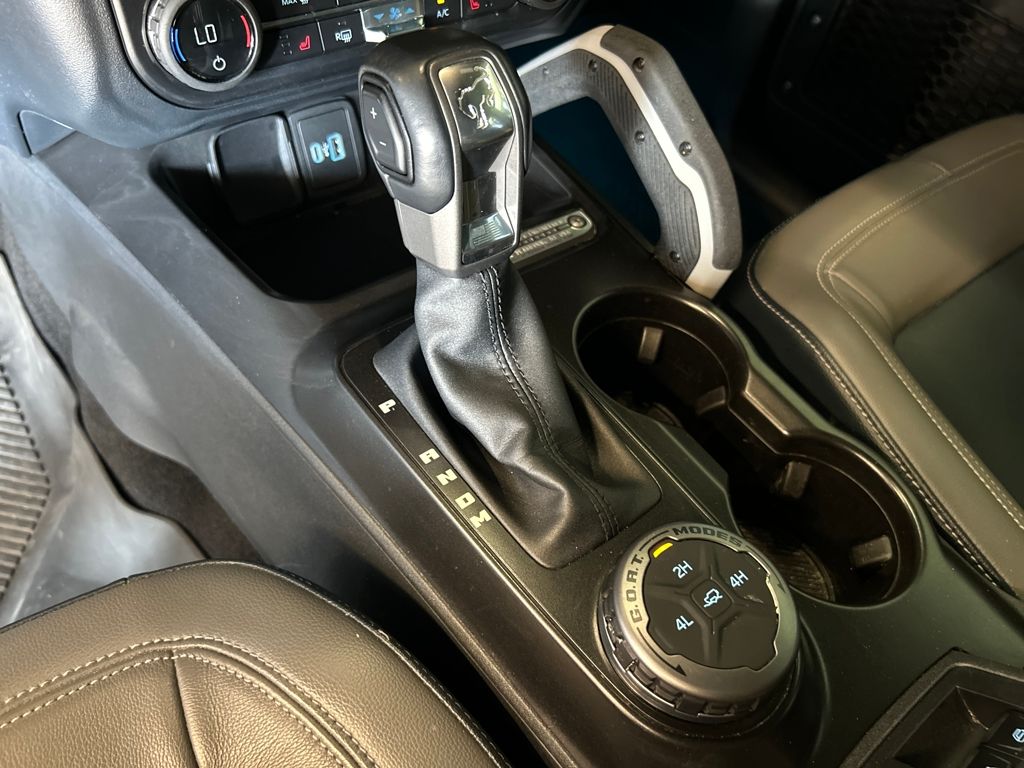 2021 Ford Bronco Outer Banks photo 14