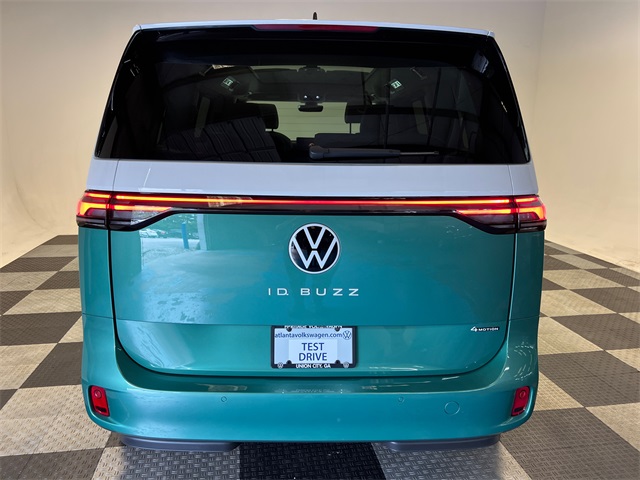 2025 Volkswagen ID. Buzz Pro Plus photo 4