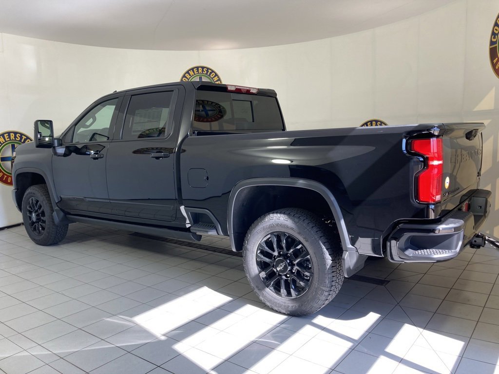 2026 Chevrolet Silverado 3500HD High Country photo 22