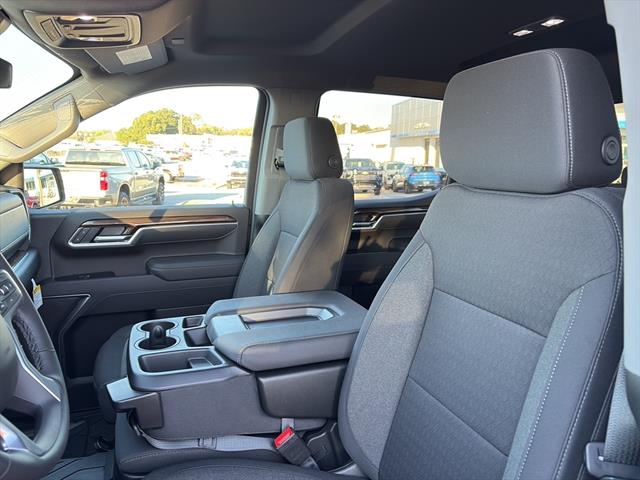 2026 Chevrolet Silverado 1500 RST photo 3