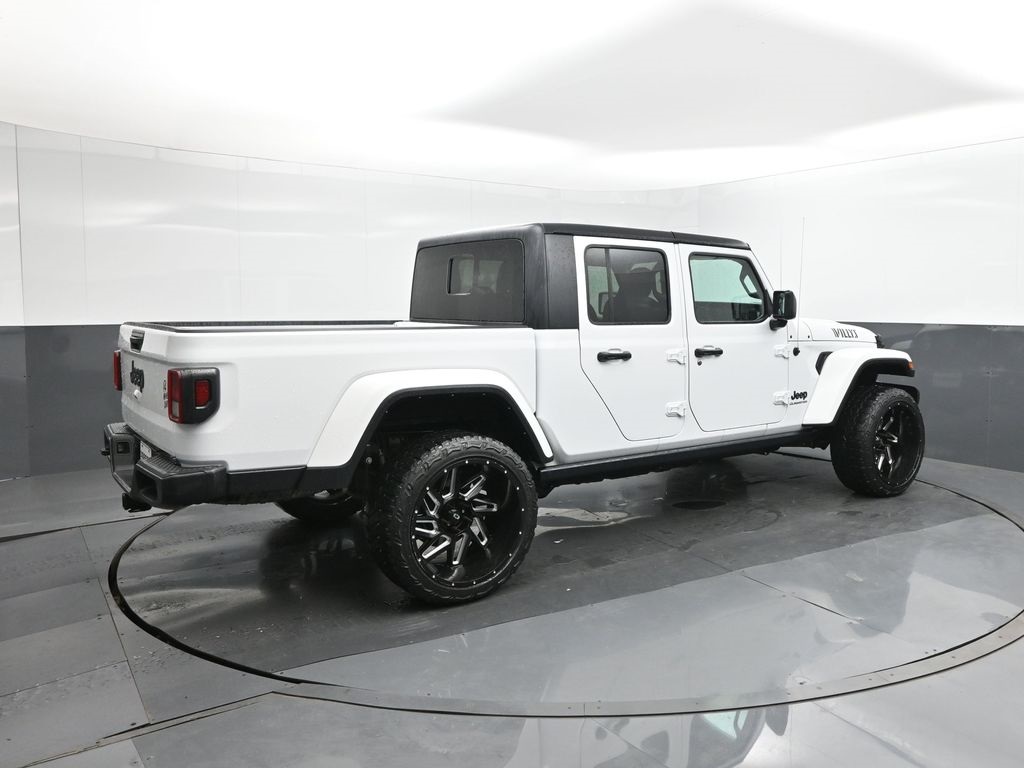 2021 Jeep Gladiator Willys photo 13