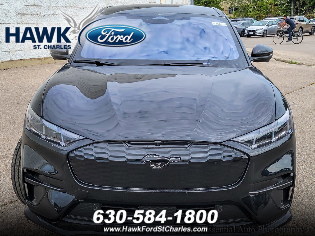 2025 FORD MUSTANG MACH-E - Image 3