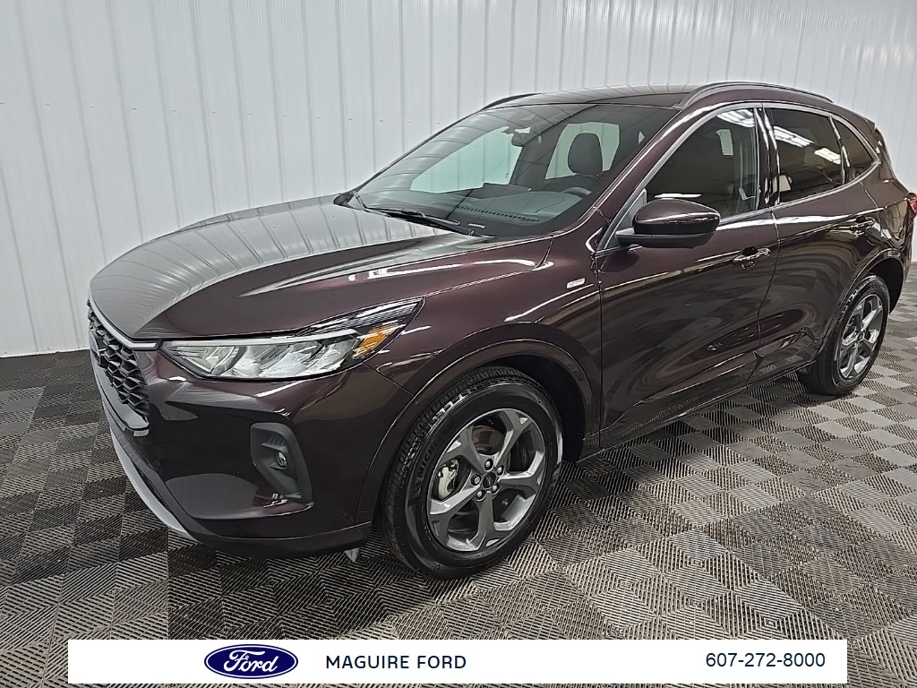 2023 Ford Escape ST-Line Select photo 9