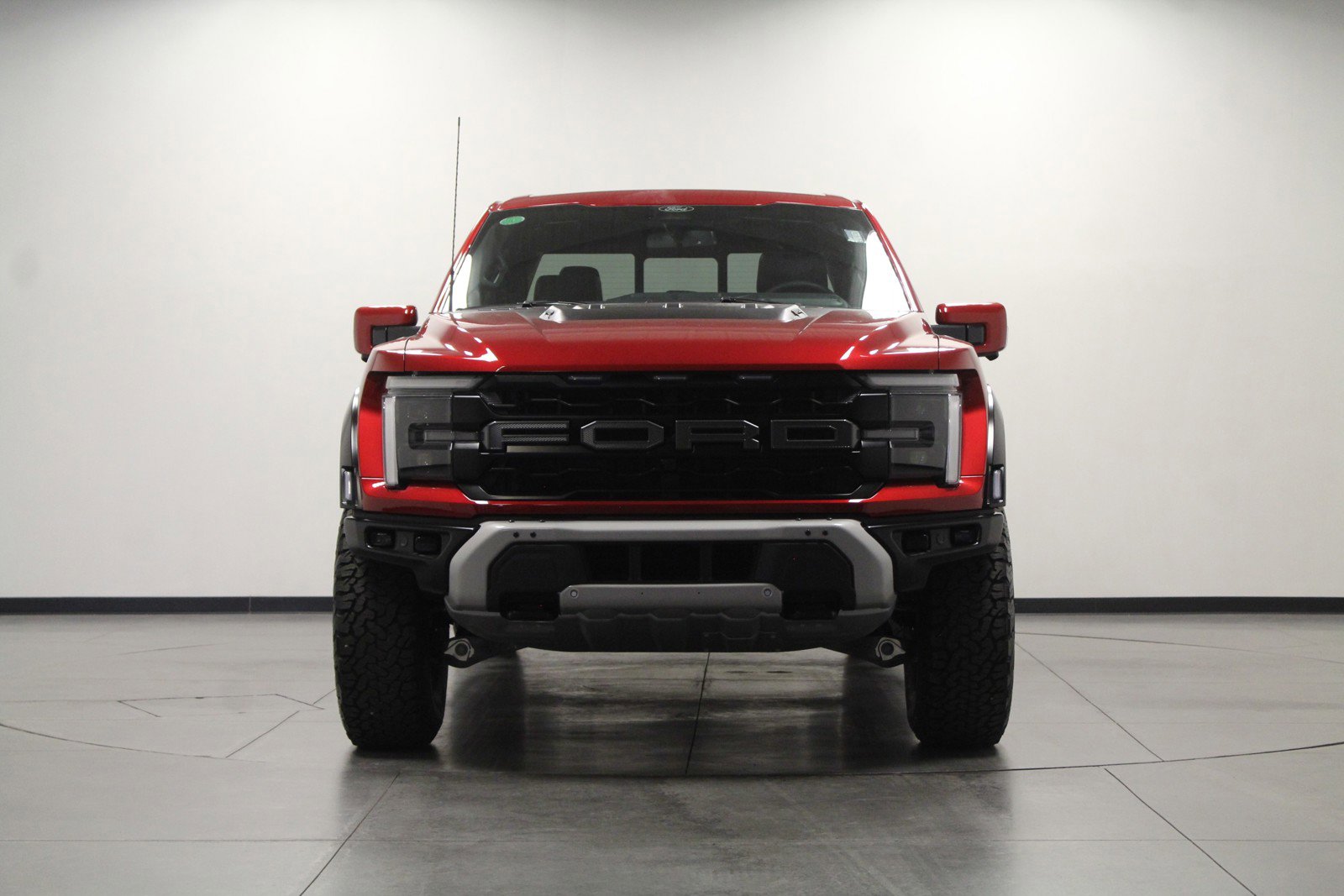 2024 Ford F-150 Raptor photo 8