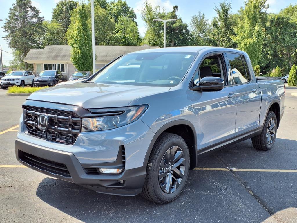2025 Honda Ridgeline Sport photo 2