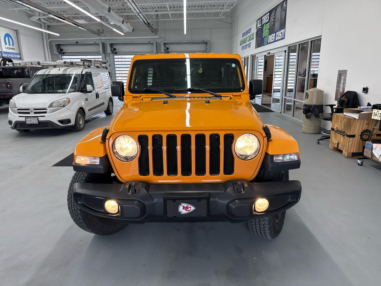 Used 2021 Jeep Wrangler Unlimited Sahara Altitude with VIN 1C4HJXEN1MW670091 for sale in Kansas City