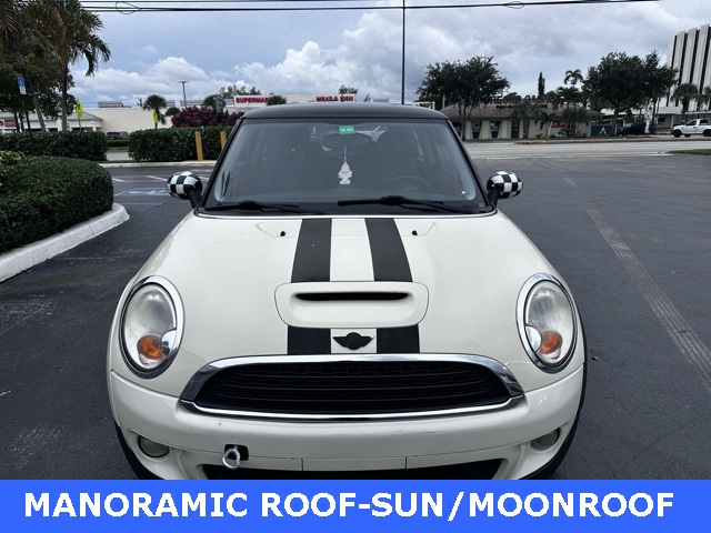 Used 2010 MINI Cooper S with VIN WMWMF7C58ATZ69364 for sale in Delray Beach, FL