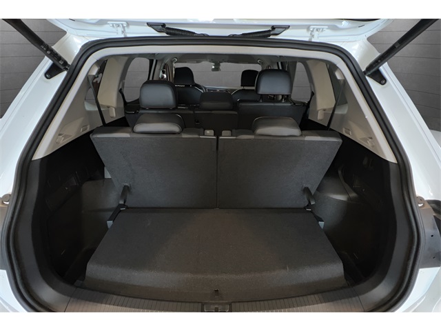 2024 Volkswagen Tiguan Wolfsburg Edition photo 20