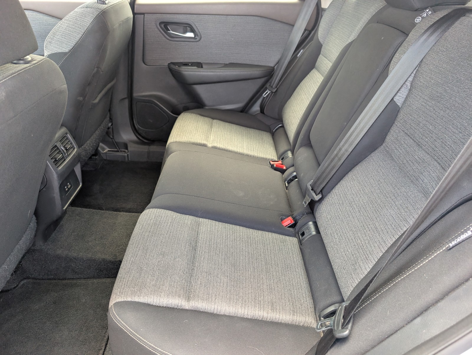 Used 2023 SILVER Nissan SV image 21