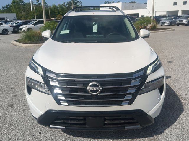 2025 Nissan Rogue Platinum photo 5