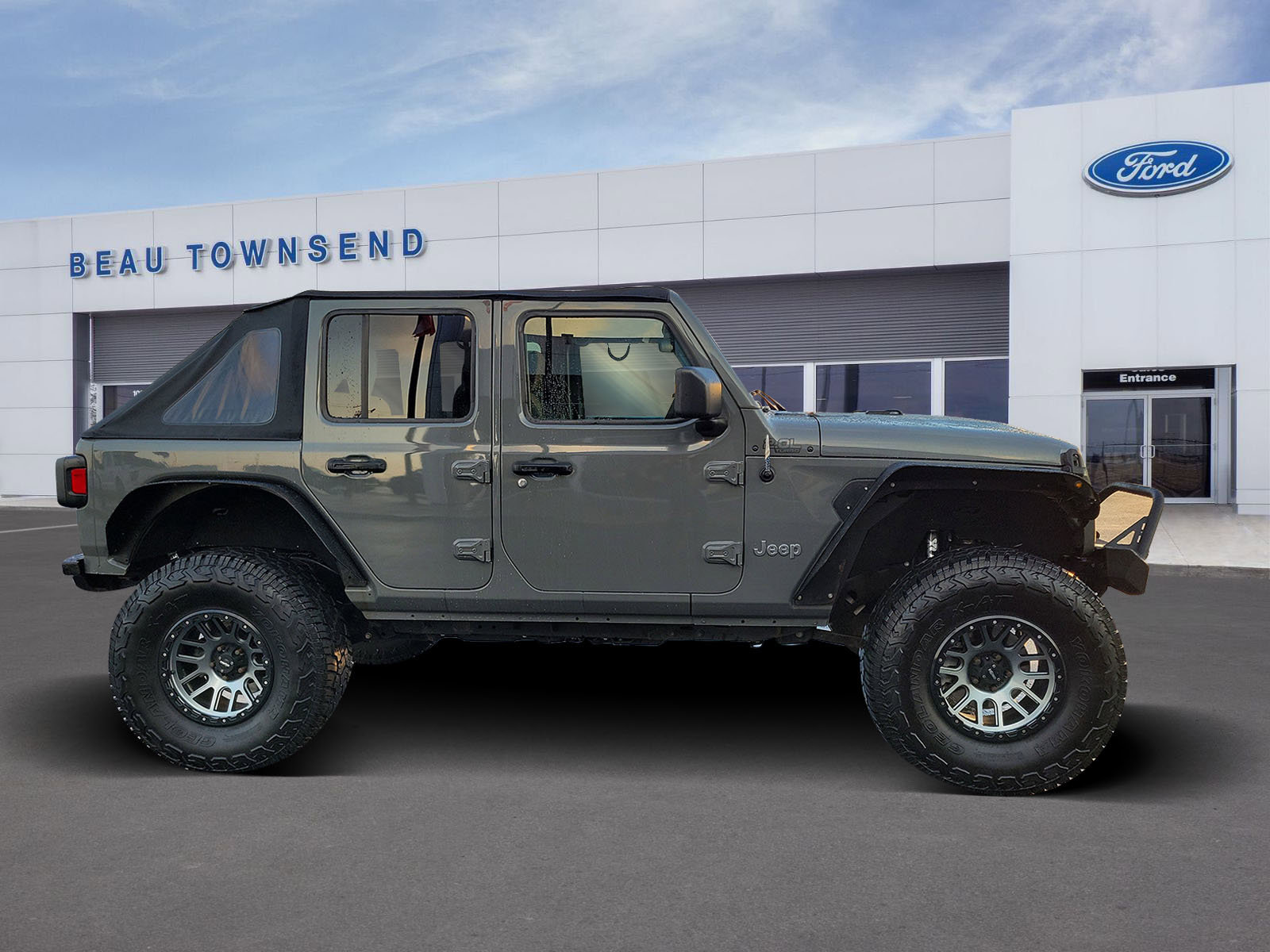 2018 Jeep Wrangler Unlimited Sport photo 2