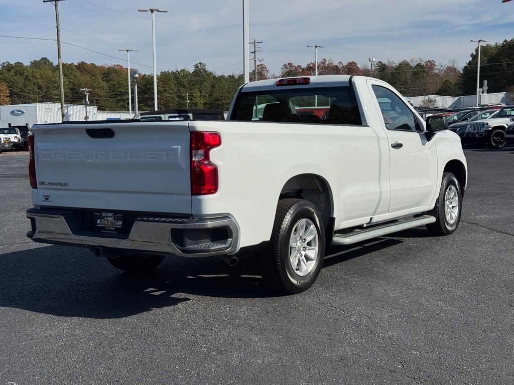2024 Chevrolet Silverado 1500 photo 3