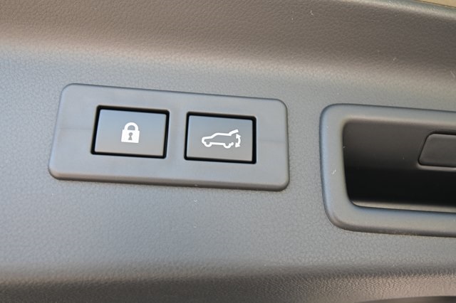 2025 Subaru Forester Touring photo 16