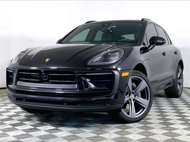 2024 Porsche Macan T
