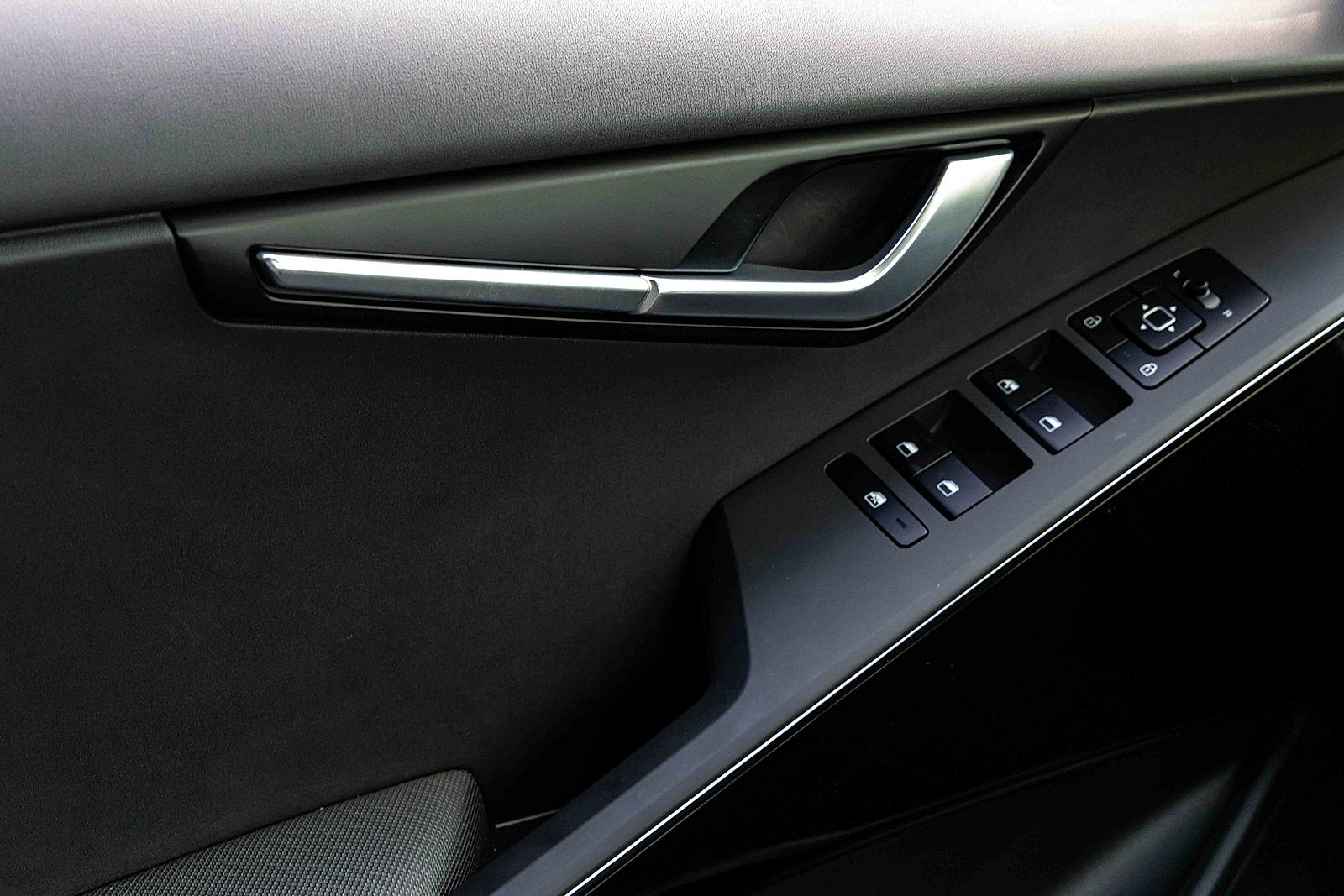 2024 Kia Niro EV Wind photo 11