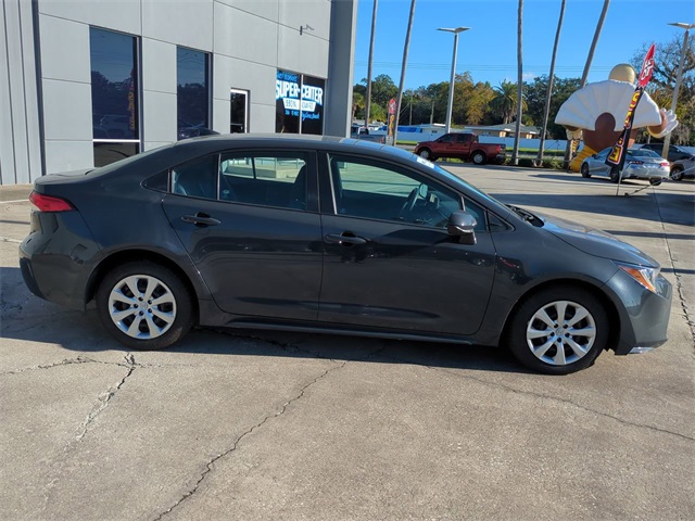 2023 Toyota Corolla LE photo 3