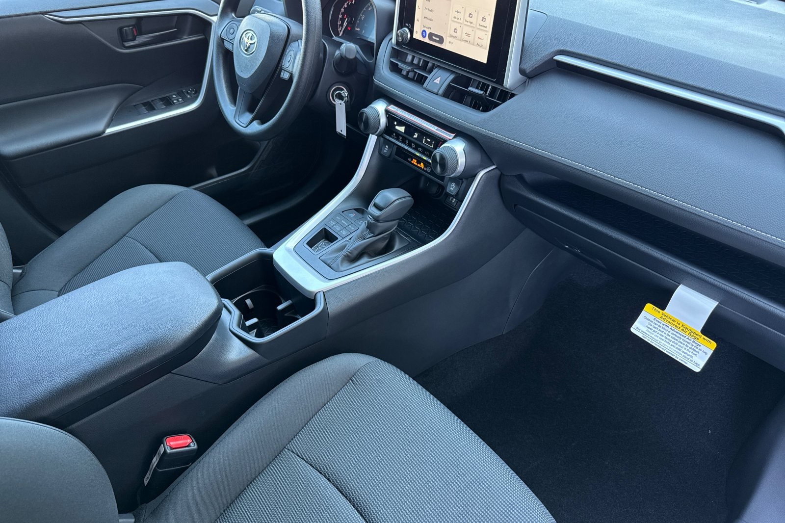 2025 Toyota RAV4 LE photo 16
