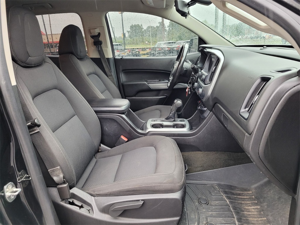 2019 Chevrolet Colorado LT photo 15