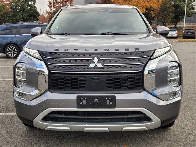 2023 Mitsubishi Outlander SE photo 4