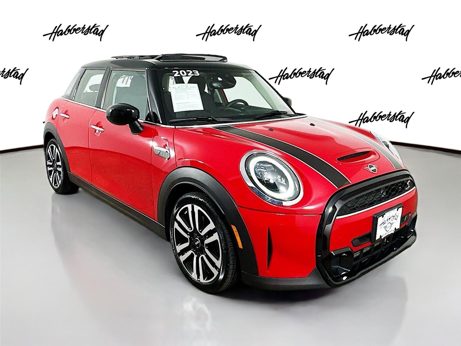 2023 Mini Cooper 4 Door Hardtop S photo 3