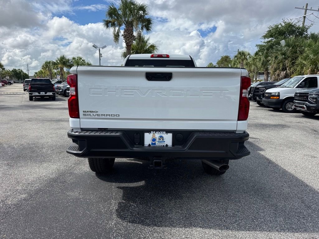 2025 Chevrolet Silverado 3500HD photo 4