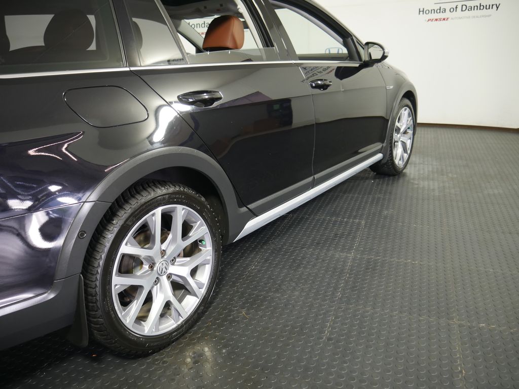 2017 Volkswagen Golf Alltrack TSI S 4Motion photo 4