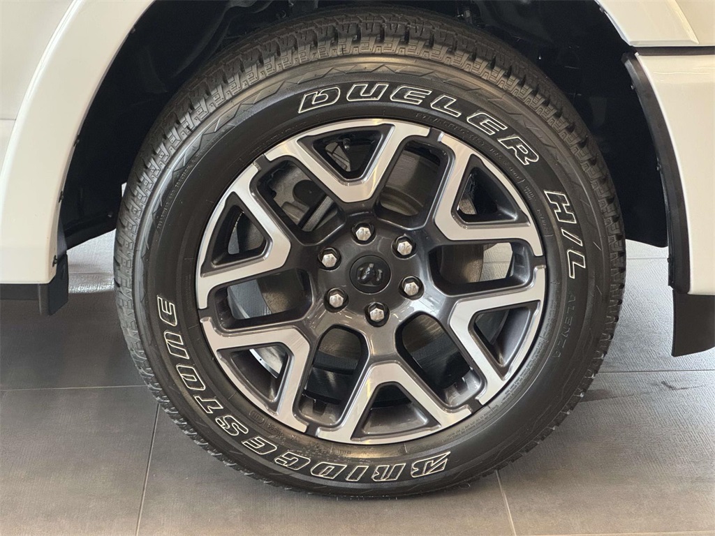 2025 Ram 1500 Laramie photo 12