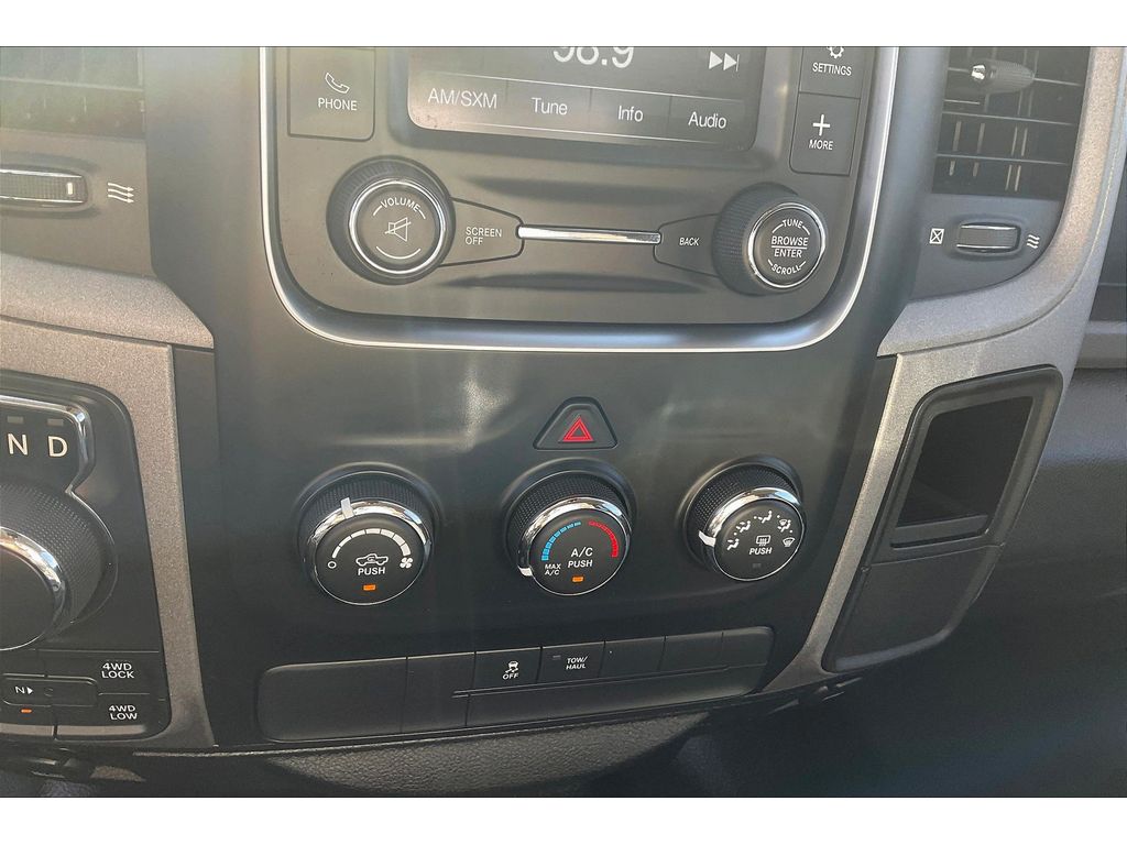 2016 Ram 1500 Tradesman photo 29