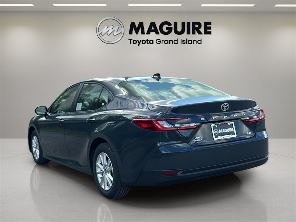 2025 Toyota Camry LE photo 4