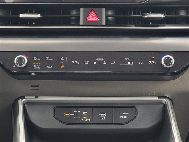 2026 Kia Carnival LXS photo 21