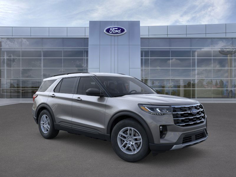 2026 Ford Explorer photo 3