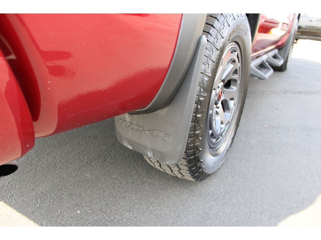 2025 Nissan Frontier PRO-4X photo 32