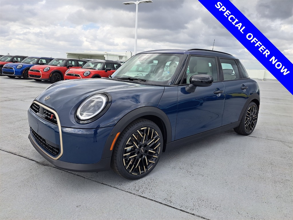 2025 Mini Cooper 4 Door Hardtop Signature photo 7