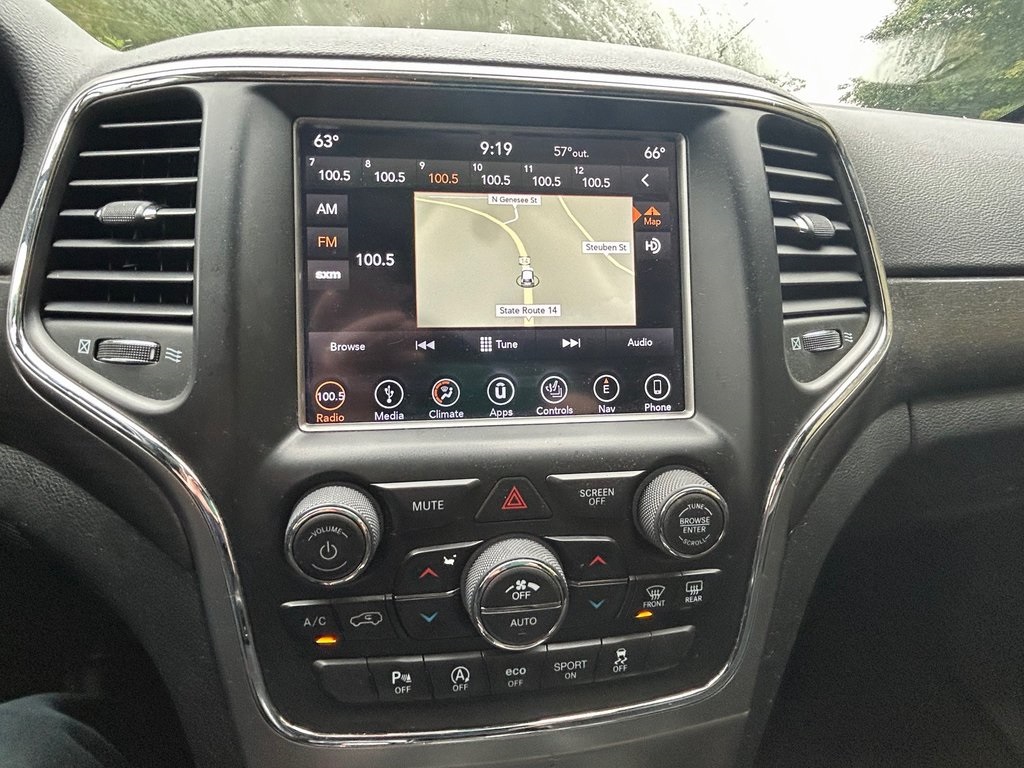 2018 Jeep Grand Cherokee Altitude photo 11