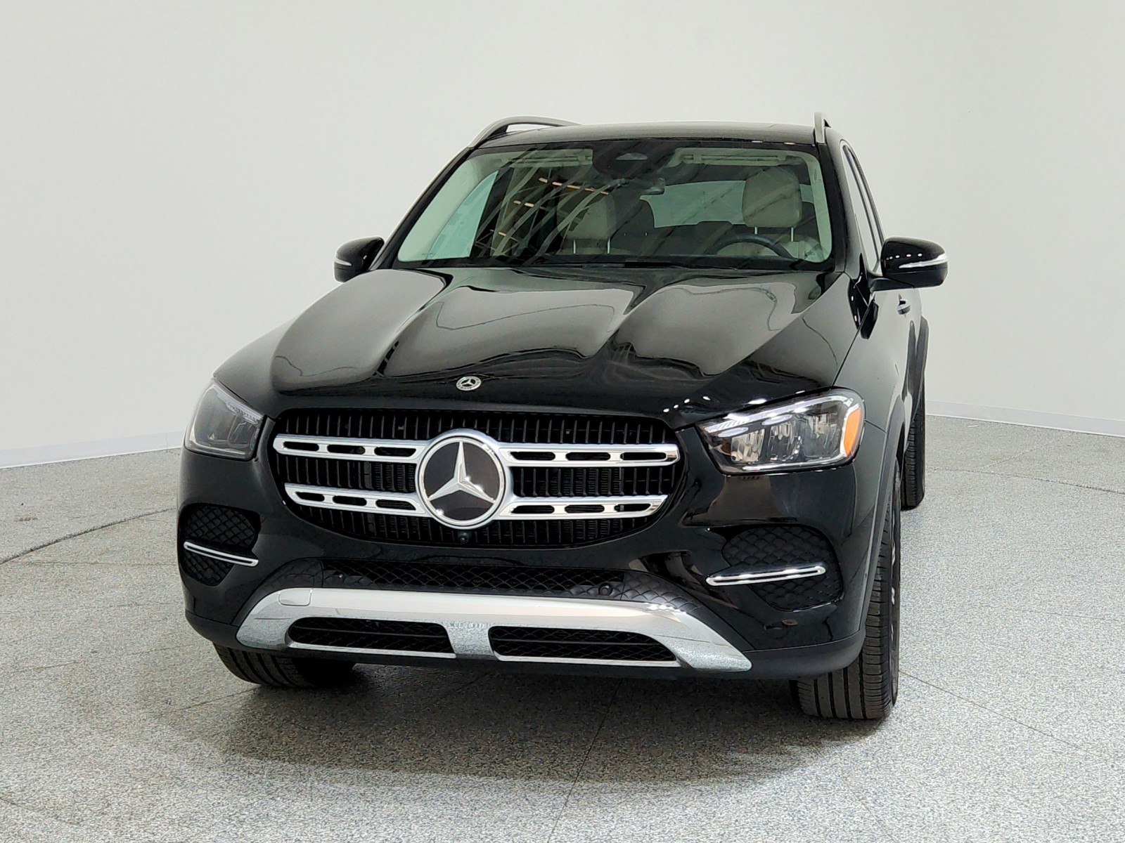 2025 Mercedes Benz GLE 350 4MATIC photo 2