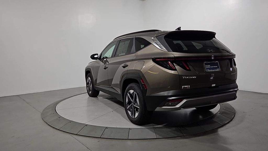 2025 Hyundai Tucson SEL Convenience photo 3