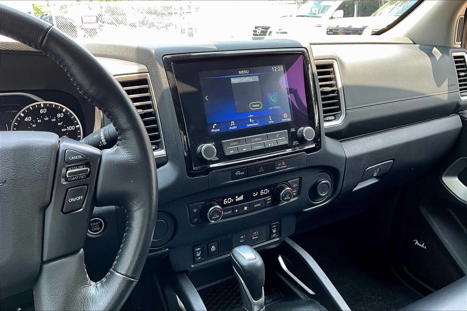 2024 Nissan Frontier SL photo 6