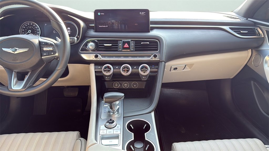2022 Genesis G70 2.0T photo 14