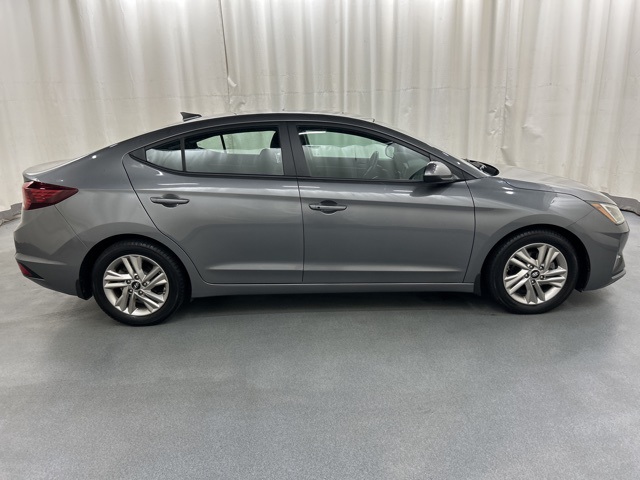 2020 Hyundai Elantra Value Edition photo 6