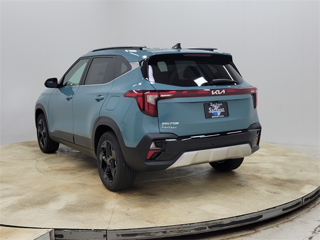 2026 Kia Seltos EX photo 4